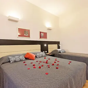 https://domus-best-guest-house.it-romehotels.com